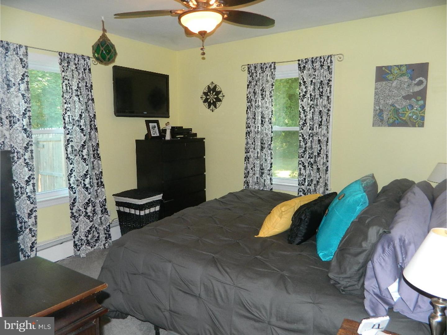 4827 Crosswicks Hamilton Square Road Hamilton, NJ 08620 - Photo 10 of 20
