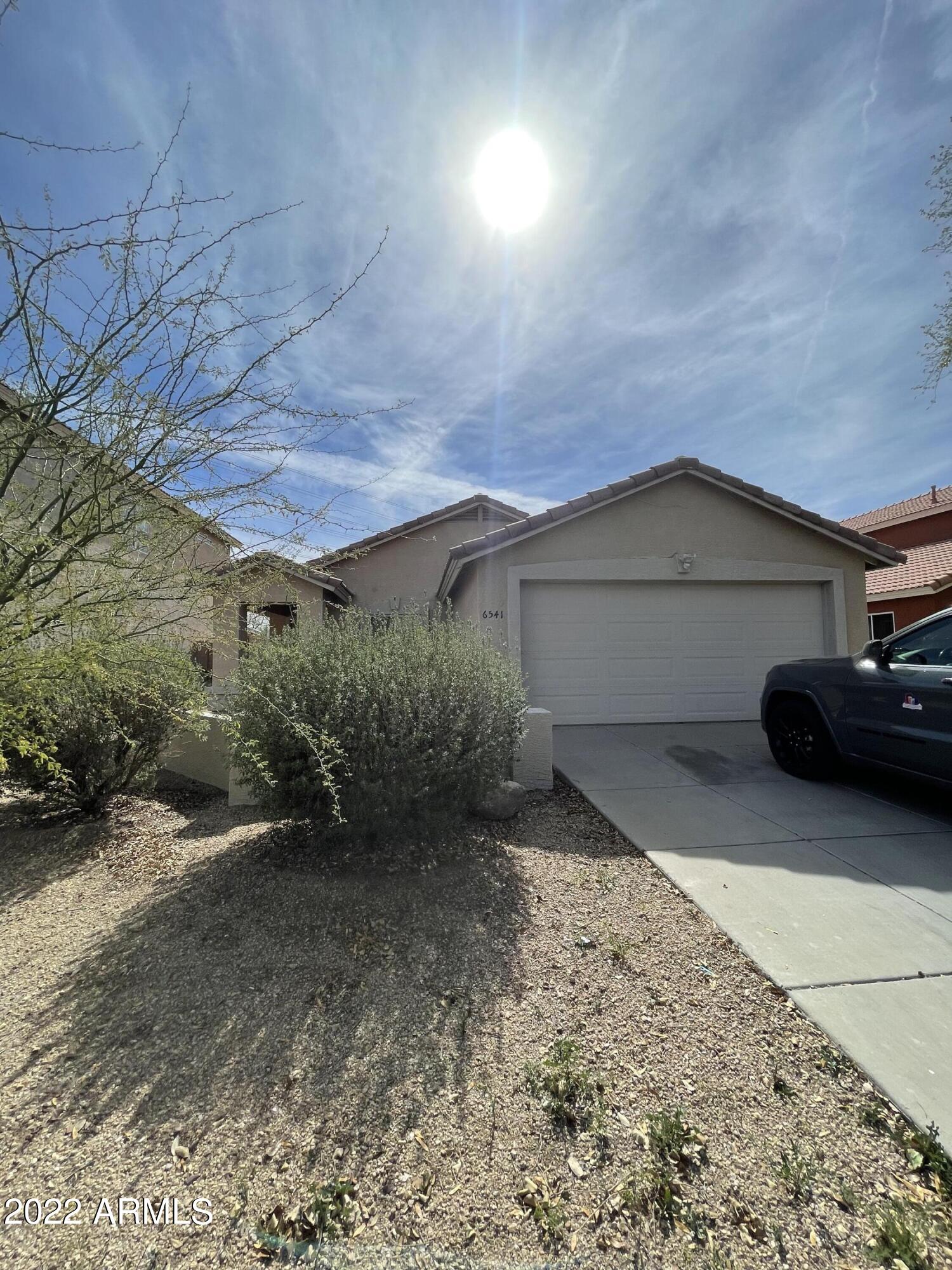 6541 West Riva Road Phoenix, AZ 85043 - Photo 1 of 32 IMG_2658