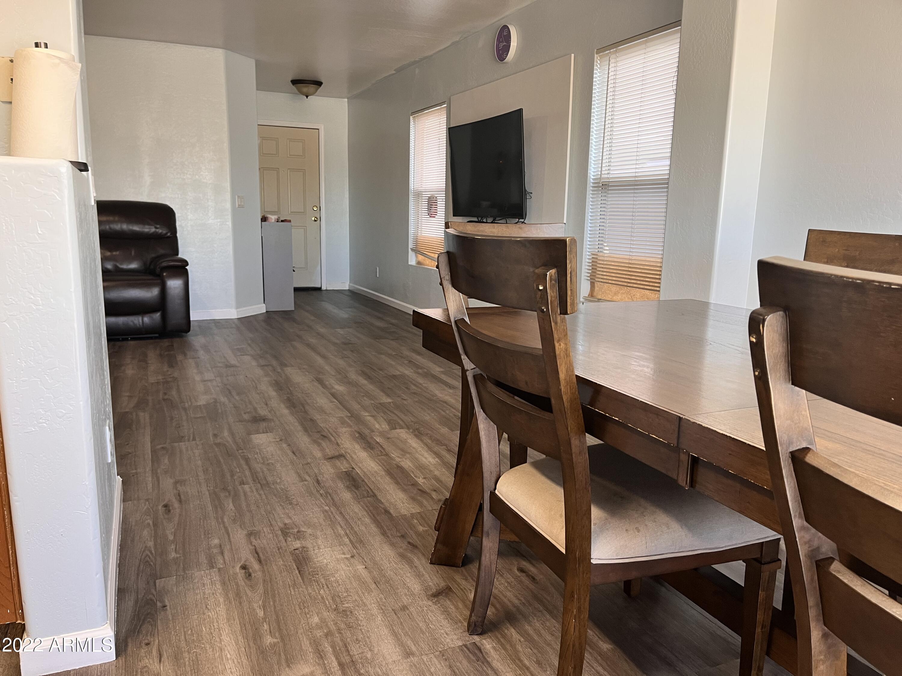 6541 West Riva Road Phoenix, AZ 85043 - Photo 5 of 32 IMG_0074