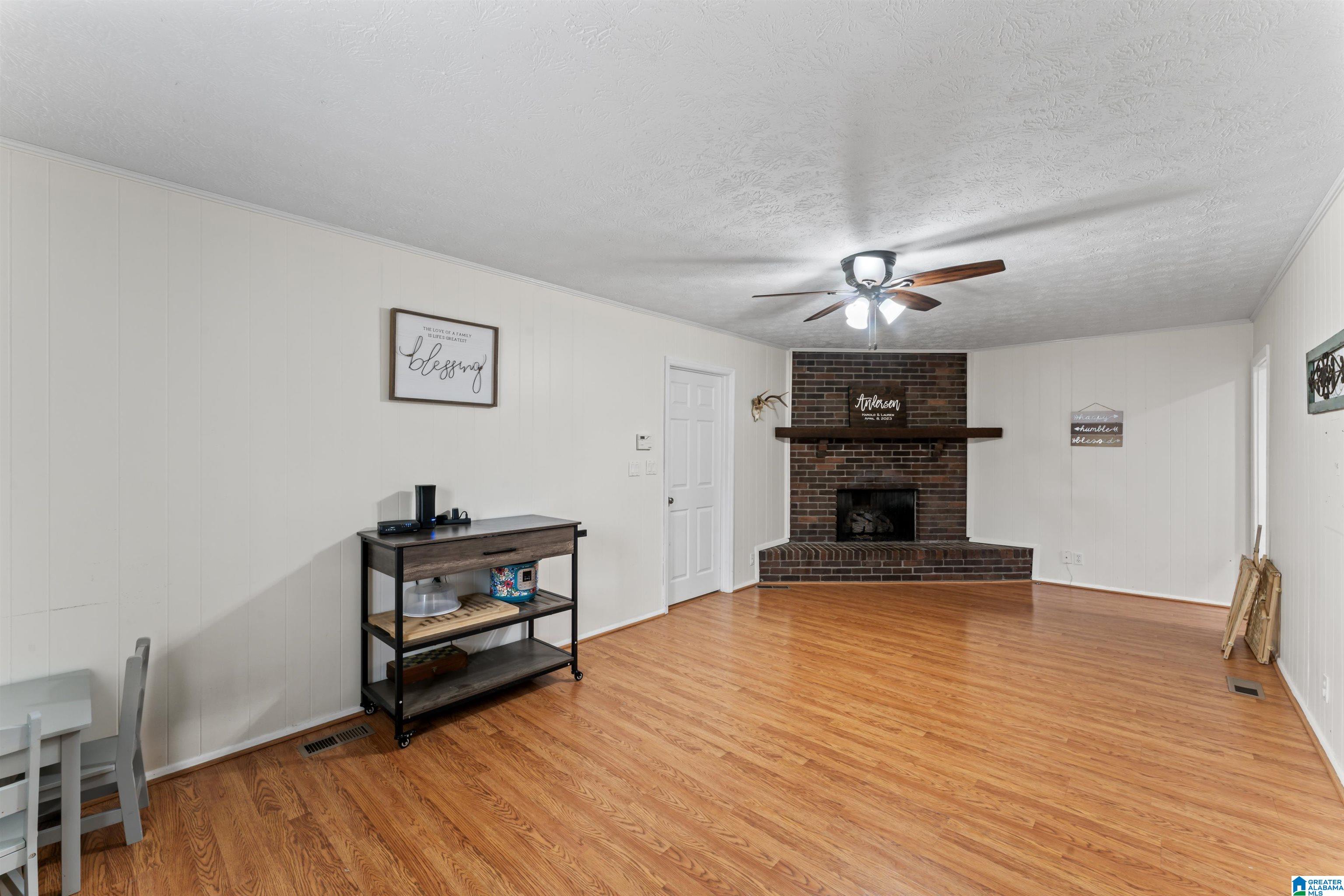 832 Center Point Road Sylacauga, AL 35151 - Photo 14 of 33