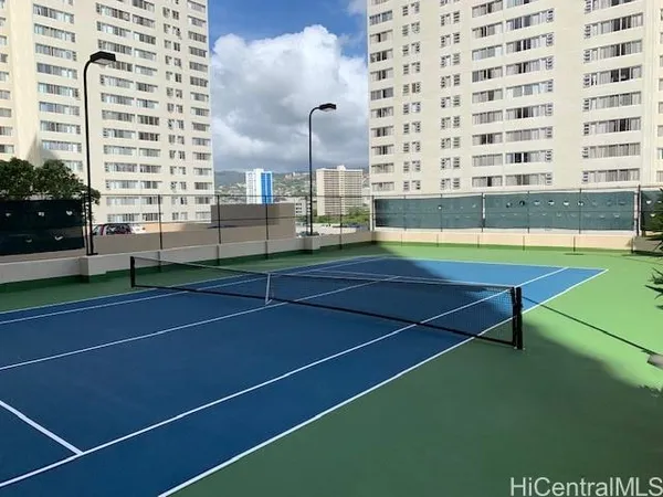 $750,000 | 1212 Nuuanu Avenue, Unit PH3603, Honolulu, HI 96817