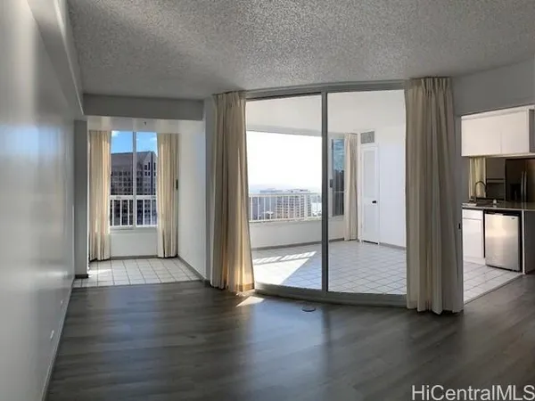 $750,000 | 1212 Nuuanu Avenue, Unit PH3603, Honolulu, HI 96817