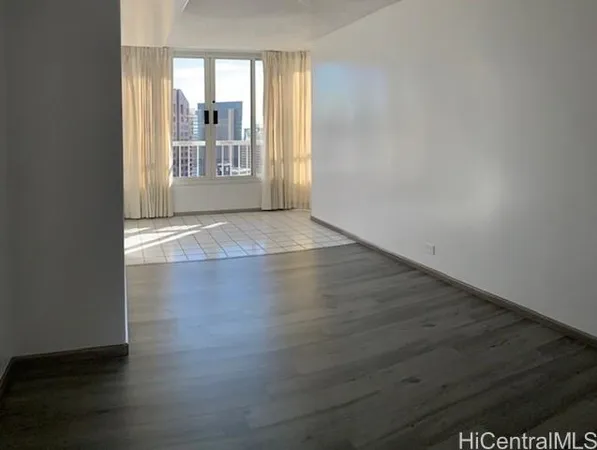 $750,000 | 1212 Nuuanu Avenue, Unit PH3603, Honolulu, HI 96817