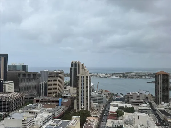$750,000 | 1212 Nuuanu Avenue, Unit PH3603, Honolulu, HI 96817