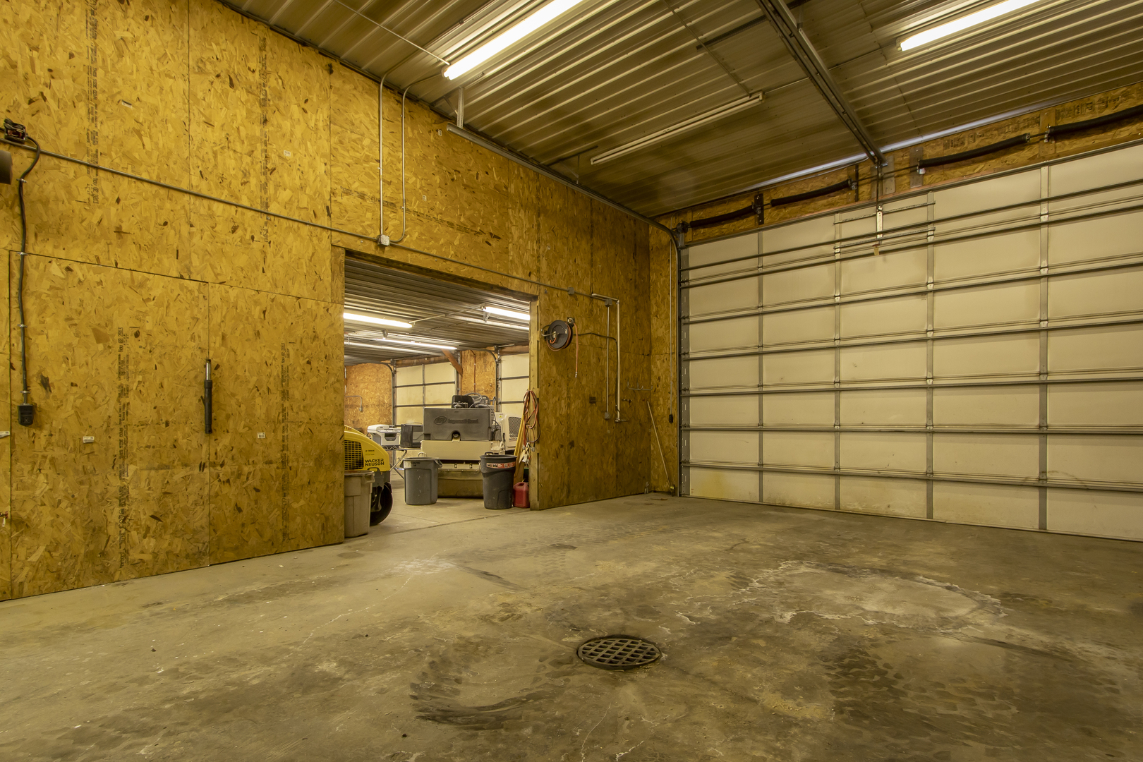6546 Cherry Valley Road Kingston, IL 60145 - Photo 35 of 51 a view of a garage
