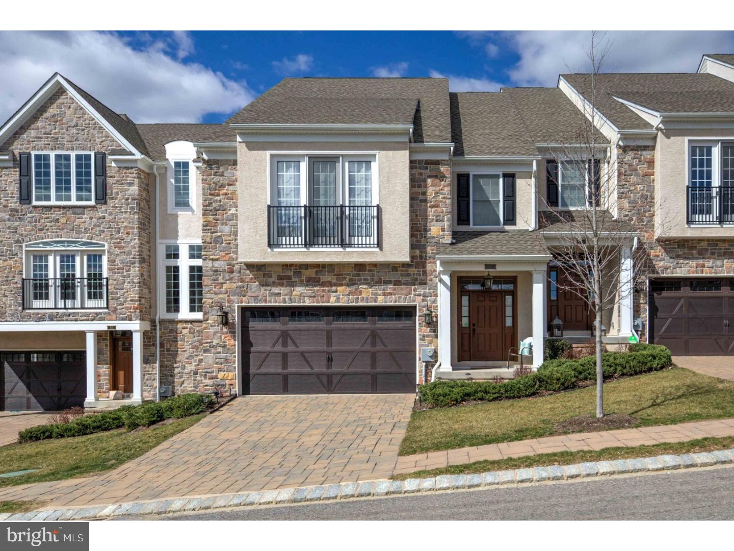417 Ravenscliff Drive Springfield, PA 19064 - Photo 1 of 25 Gallery Image 1