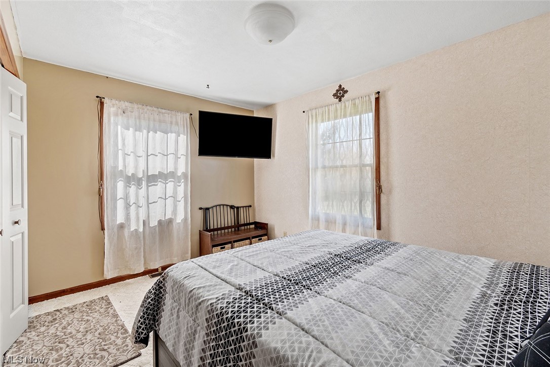 12421 Sinclair Street Southwest Massillon, OH 44647 - Photo 24 of 35