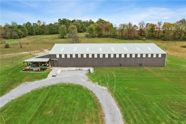 $695,000 | 1316 Porter Road, Harrisville, PA 16038