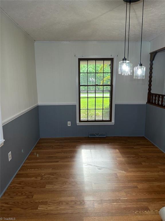 173 Junction Road Mocksville, NC 27028 - Photo 11 of 23 New paint, new light fixture