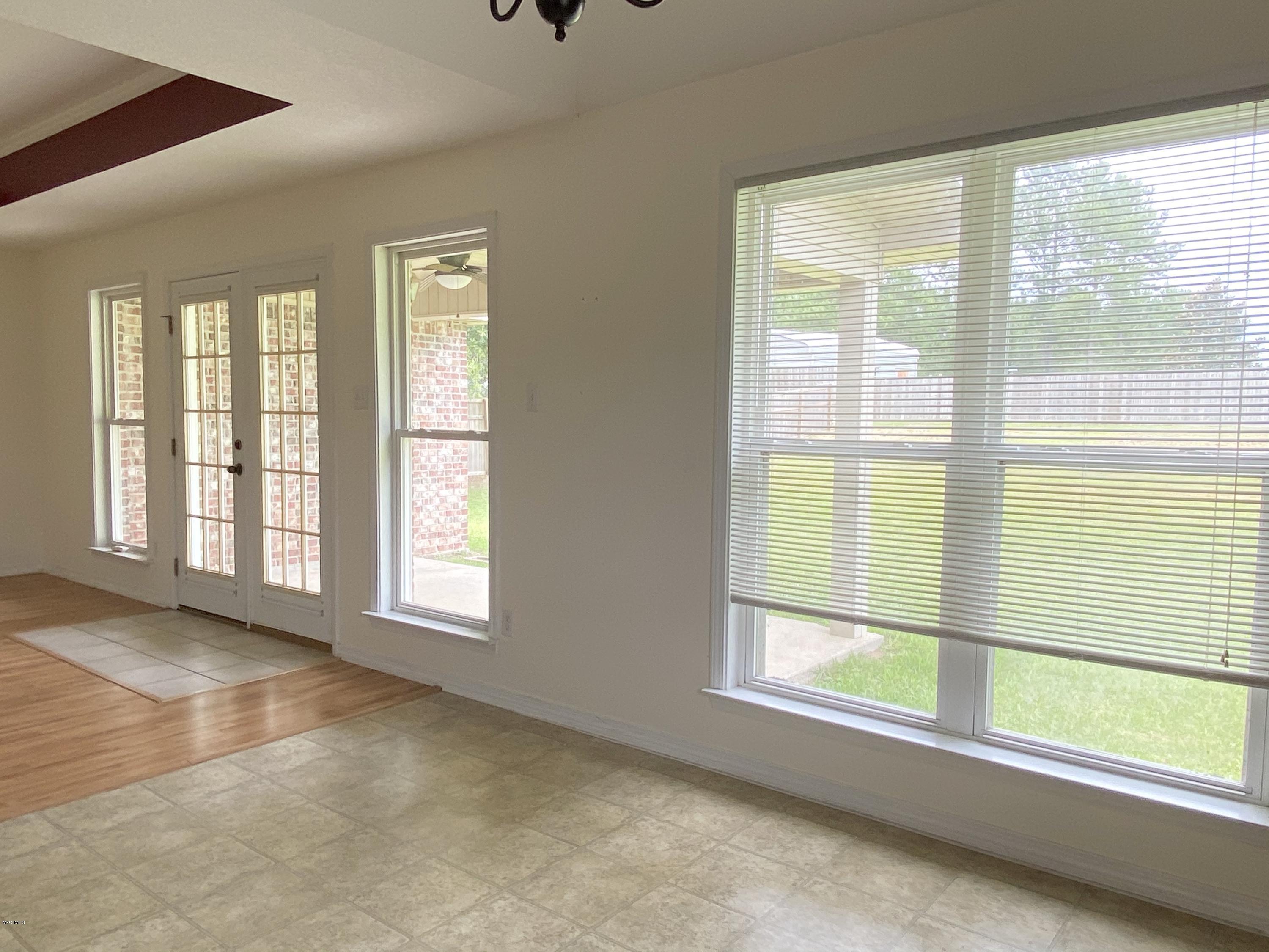 20190 West Wortham Road Saucier, MS 39574 - Photo 4 of 25 IMG-2255