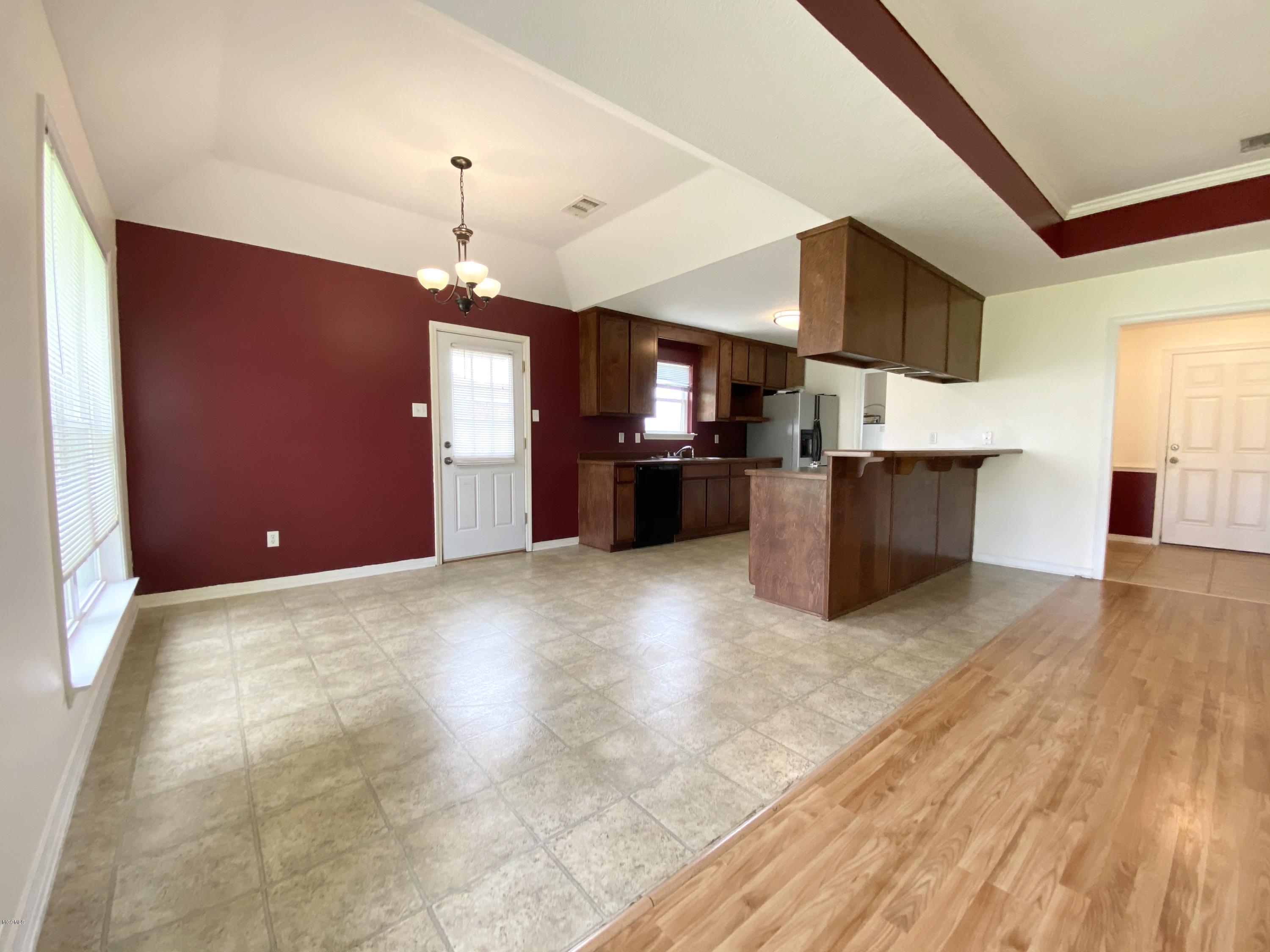 20190 West Wortham Road Saucier, MS 39574 - Photo 5 of 25 IMG-2234