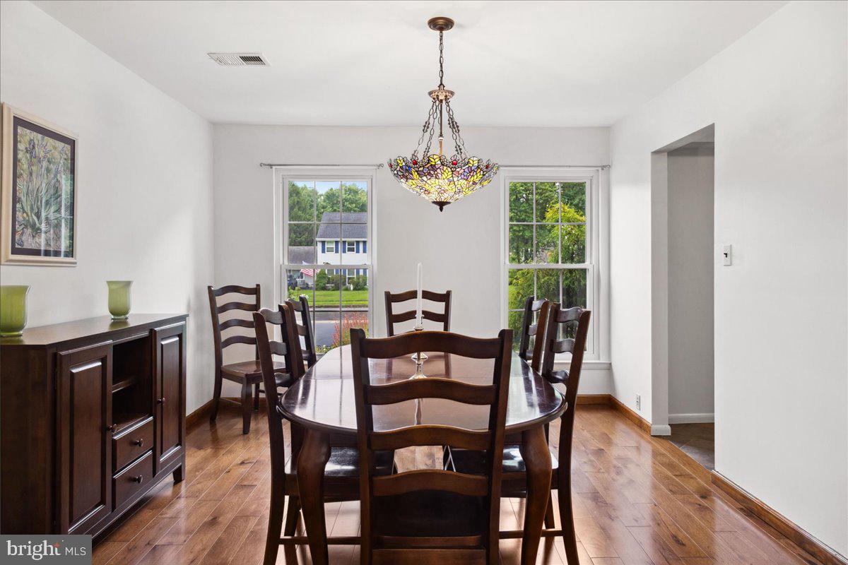 562 Coach Road Horsham, PA 19044 - Photo 11 of 41