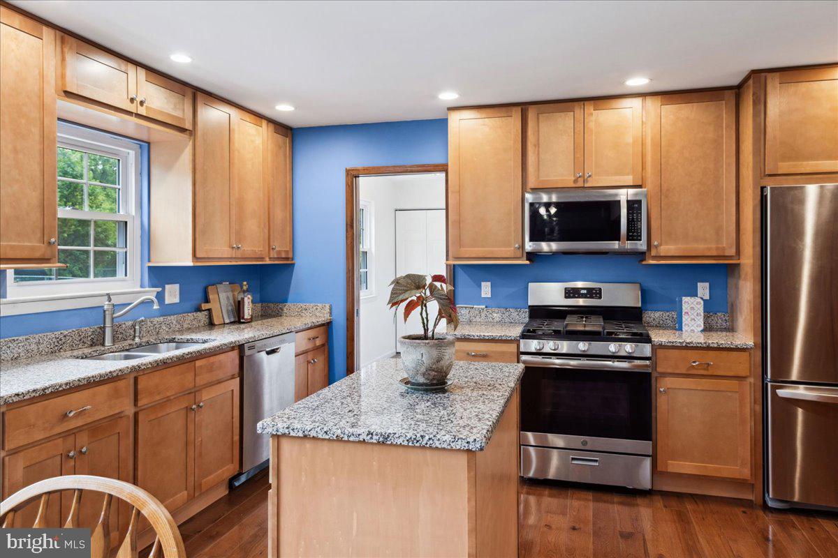 562 Coach Road Horsham, PA 19044 - Photo 13 of 41