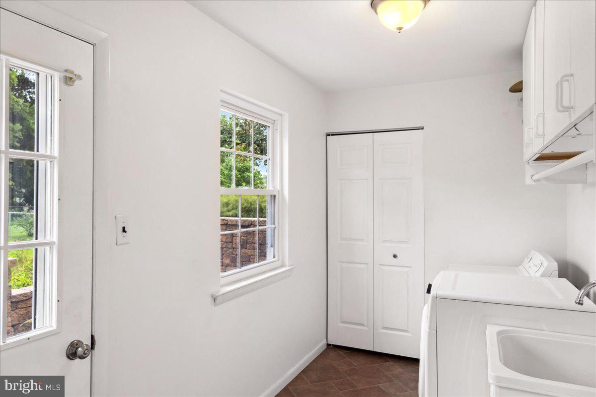 562 Coach Road Horsham, PA 19044 - Photo 15 of 41