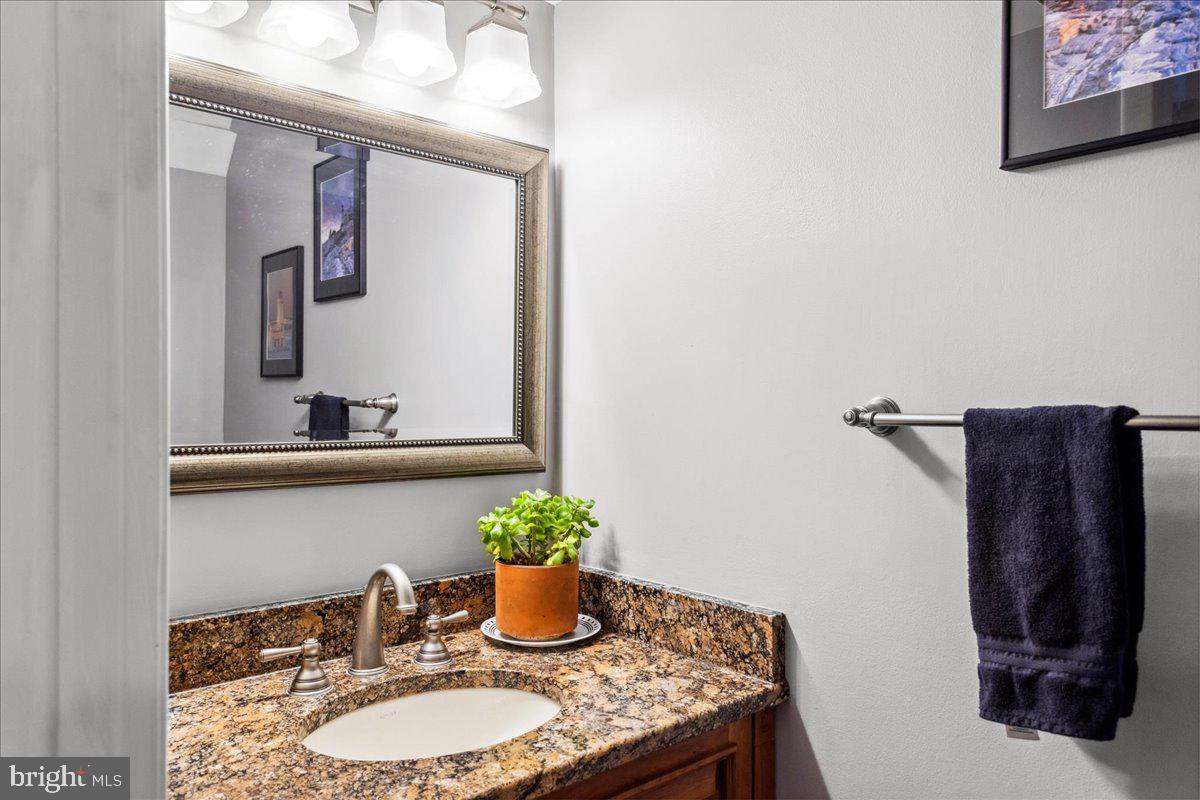 562 Coach Road Horsham, PA 19044 - Photo 22 of 41