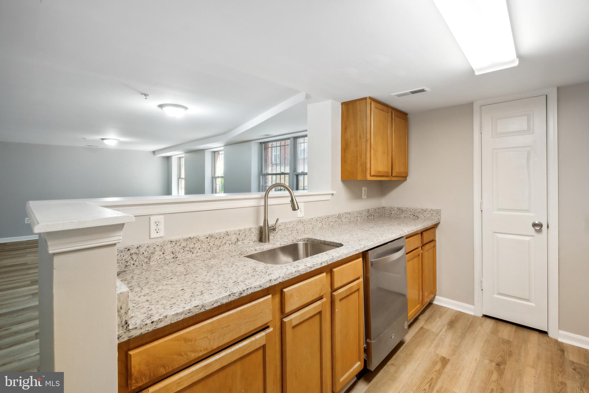 1230 Holbrook Terrace Northeast, Unit G02 Washington, DC 20002 - Photo 7 of 29