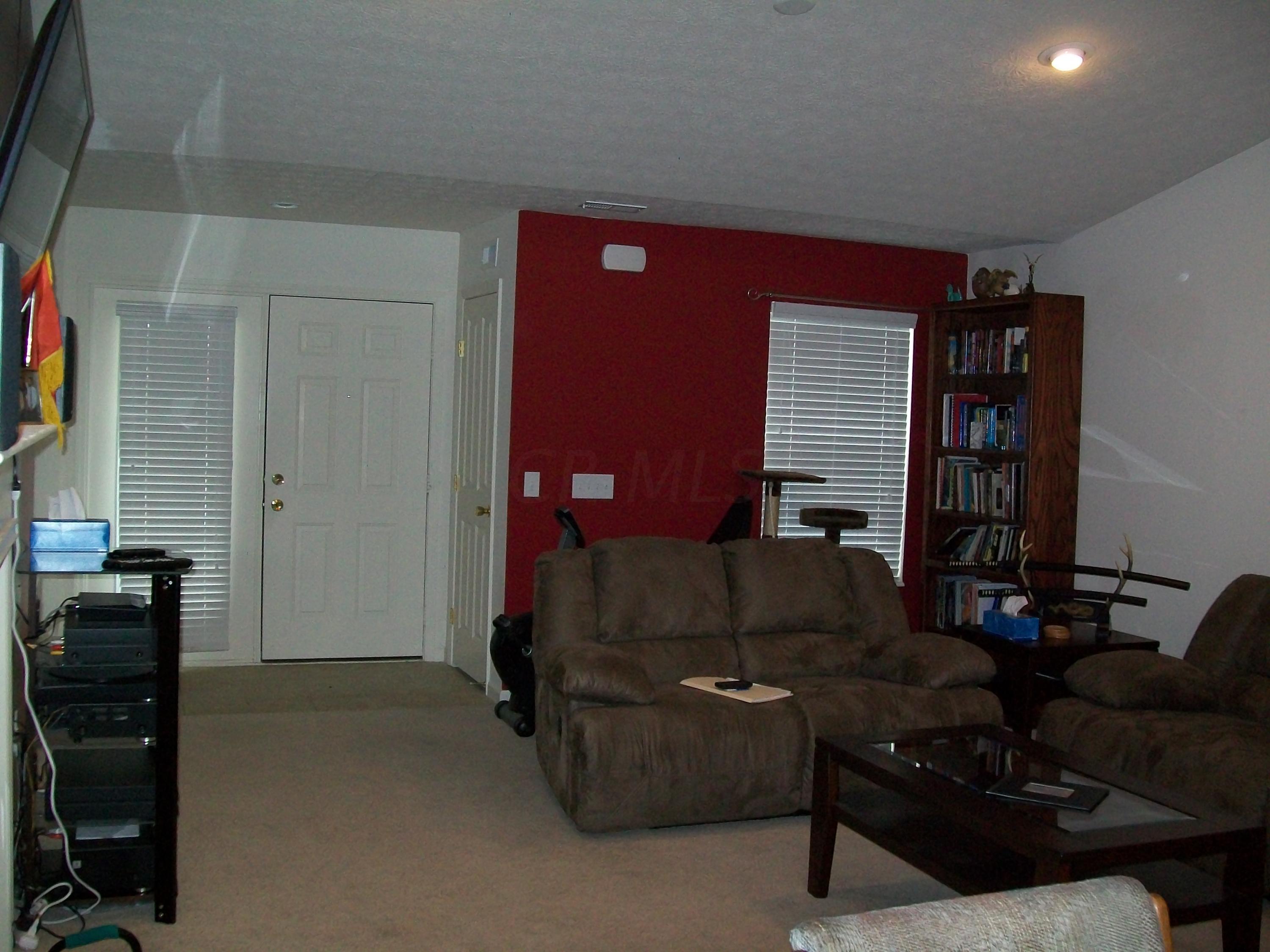 7045 Limerick Lane Powell, OH 43065 - Photo 3 of 12