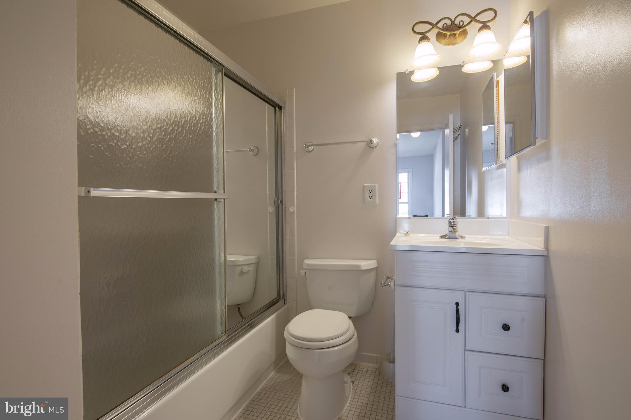8087 Powderbrook Lane Springfield, VA 22153 - Photo 19 of 24 Bath
