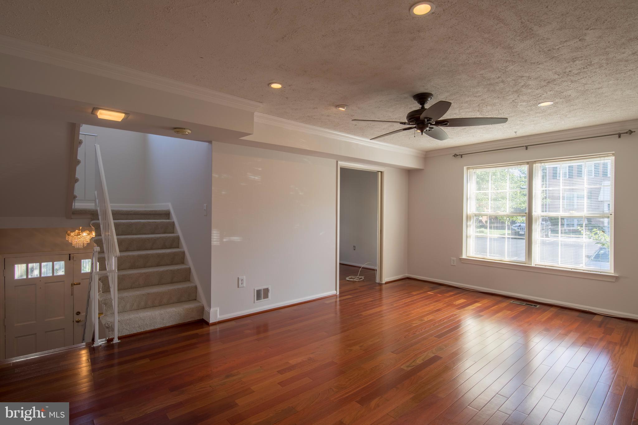 8087 Powderbrook Lane Springfield, VA 22153 - Photo 6 of 24 Living Room
