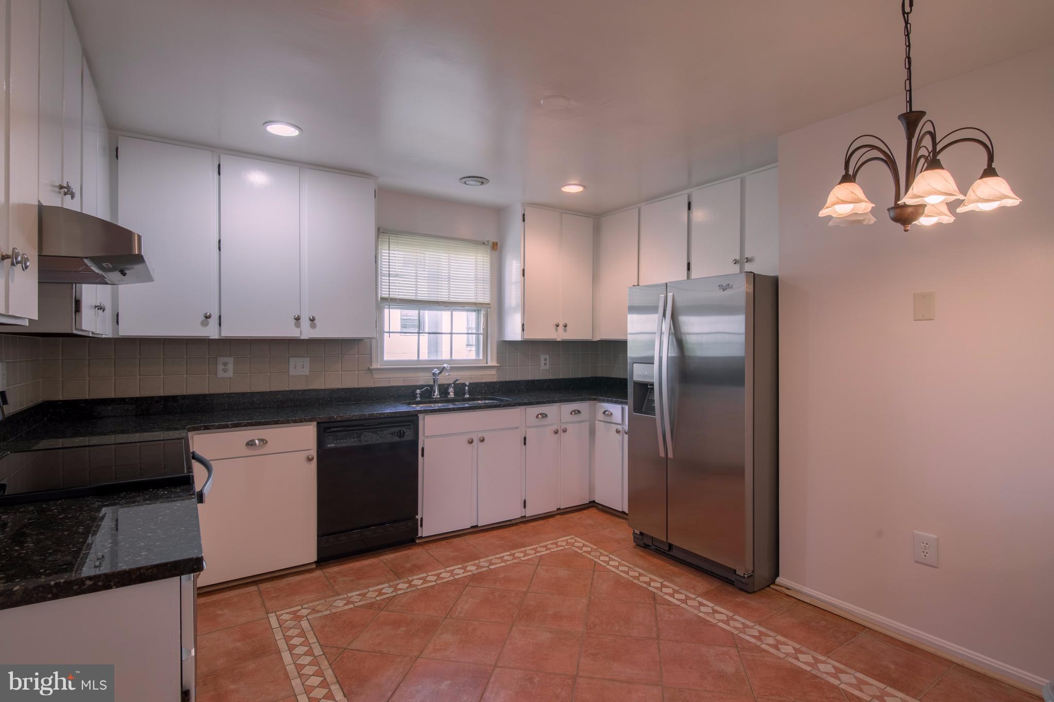 8087 Powderbrook Lane Springfield, VA 22153 - Photo 10 of 24 Kitchen