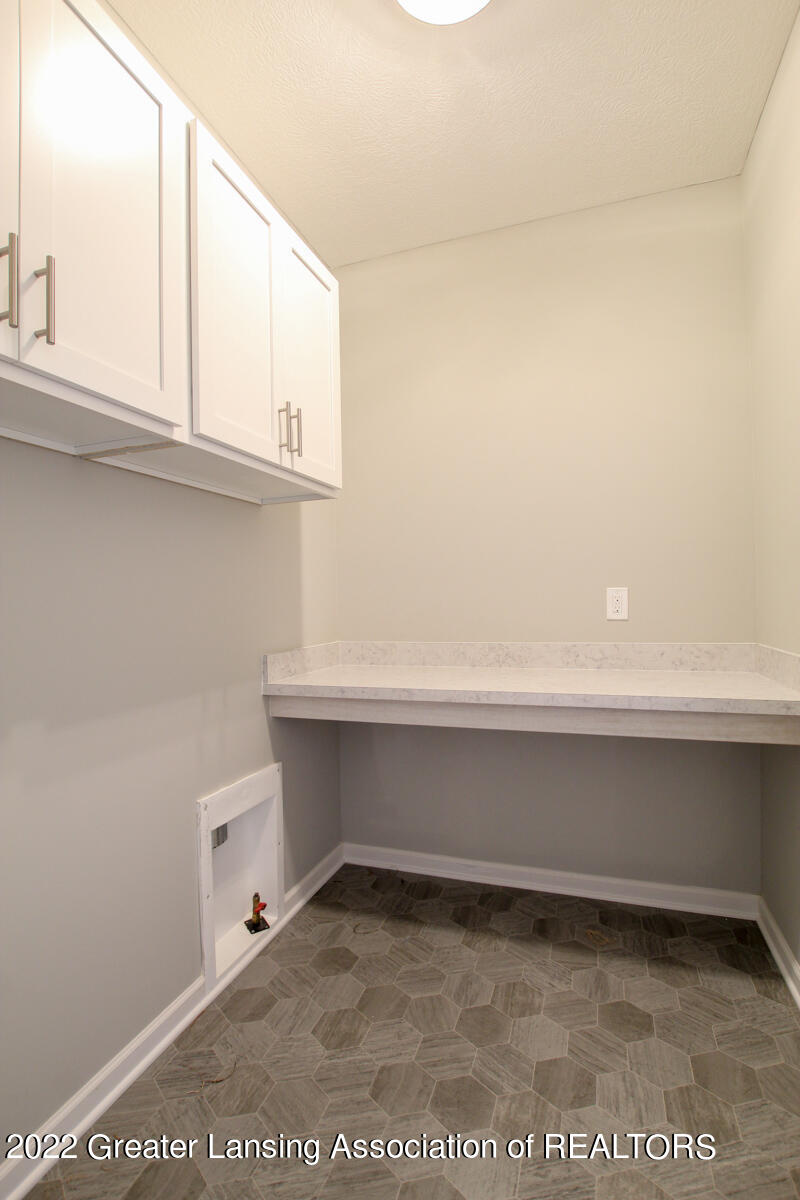 4008 Hagadorn Road Okemos, MI 48864 - Photo 26 of 36 15