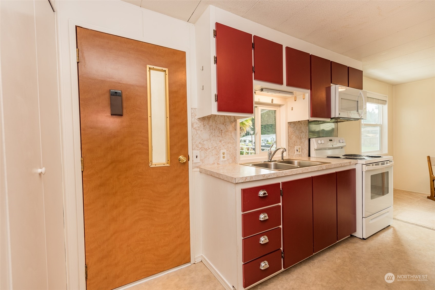 111 Dryke Road, Unit 64 Sequim, WA 98382 - Photo 7 of 34 Gallery Image 7