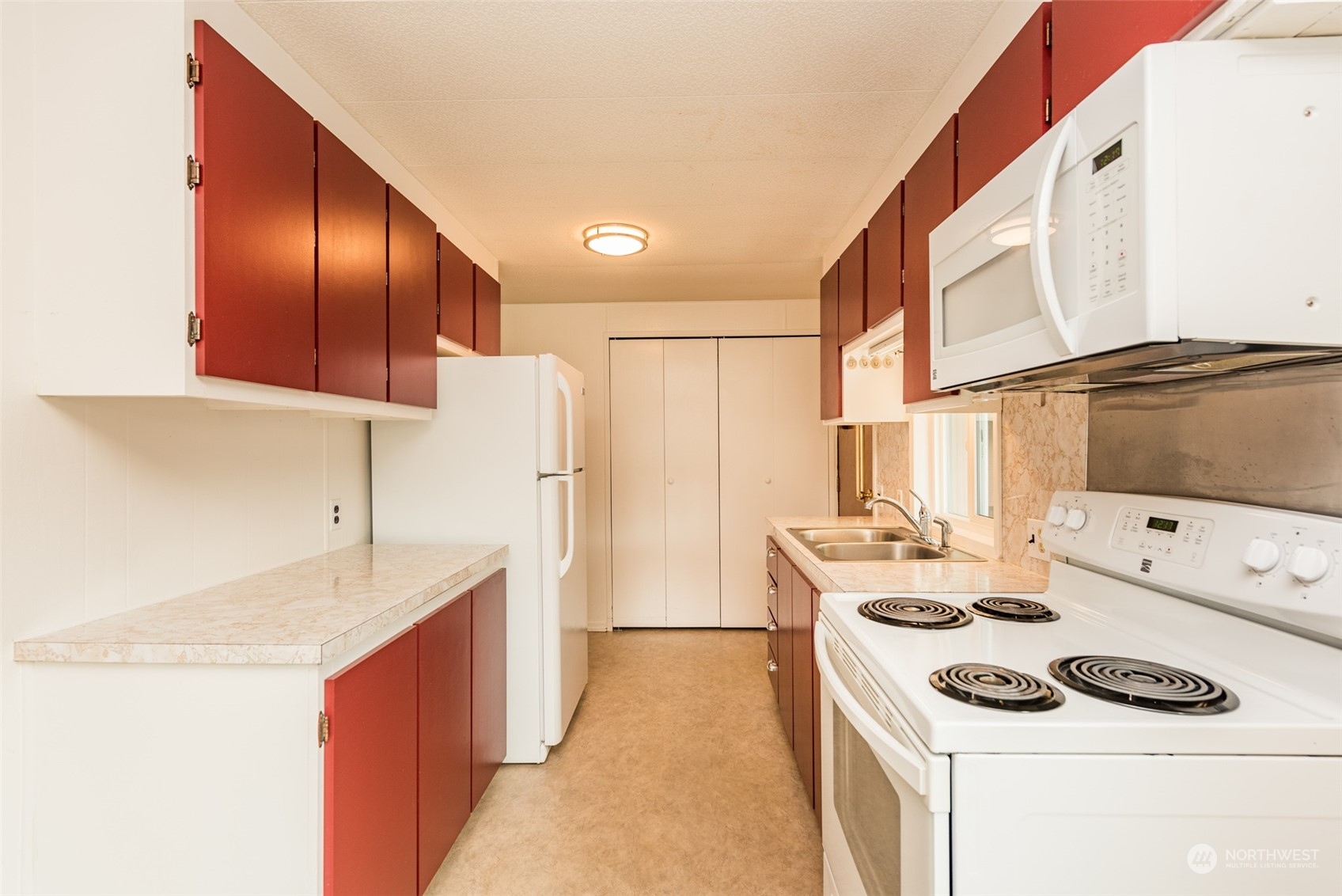 111 Dryke Road, Unit 64 Sequim, WA 98382 - Photo 8 of 34 Gallery Image 8