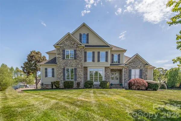 $869,000 | 2509 Stoneview Court, Denver, NC 28037