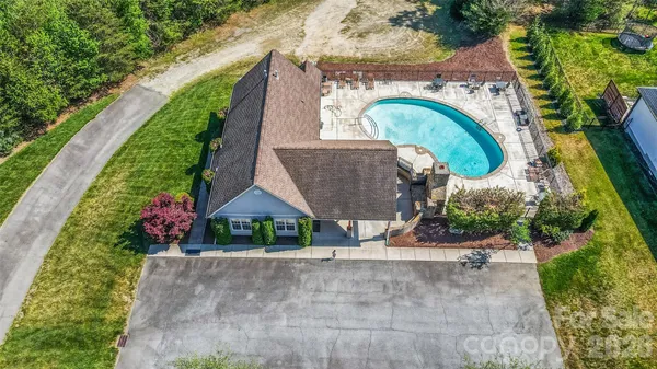 $869,000 | 2509 Stoneview Court, Denver, NC 28037