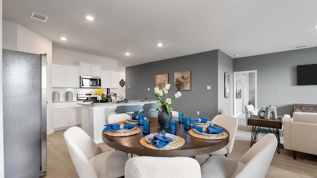 $296,990 | 916 Parkvista Drive, Cleburne, TX 76031