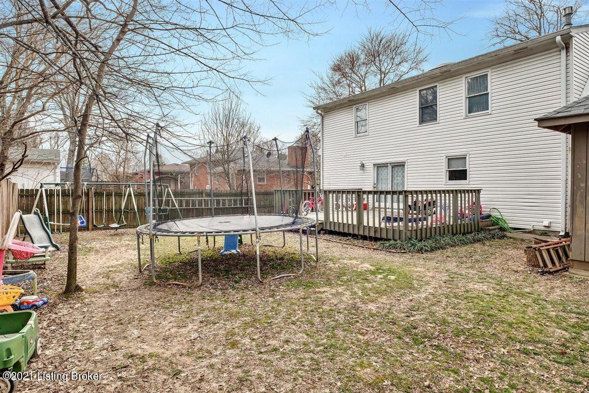 115 Buttercup Road Louisville, KY 40218 - Photo 30 of 30 30-115 Buttercup Rd-129