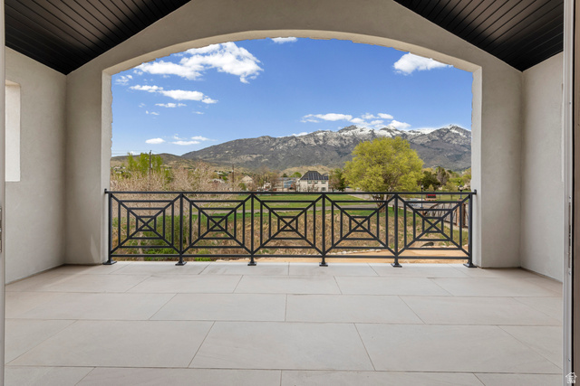 250 South Main Street, Unit 24 Alpine, UT 84004 - Photo 19 of 50 Balcony with a mountain view