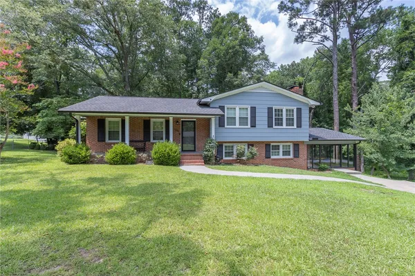$299,900 | 108 Briarwood Drive, Belton, SC 29627