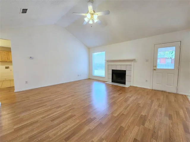 $1,800 | 414 Dakota Drive, Joshua, TX 76058