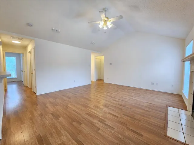 $1,800 | 414 Dakota Drive, Joshua, TX 76058