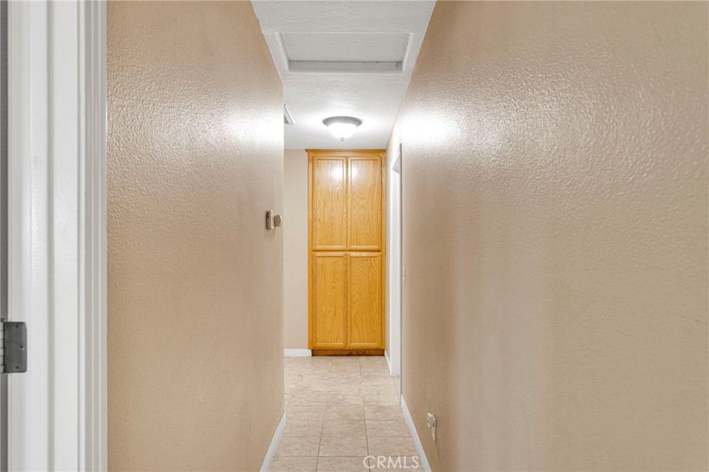 15184 Walnut Street Hesperia, CA 92345 - Photo 14 of 33