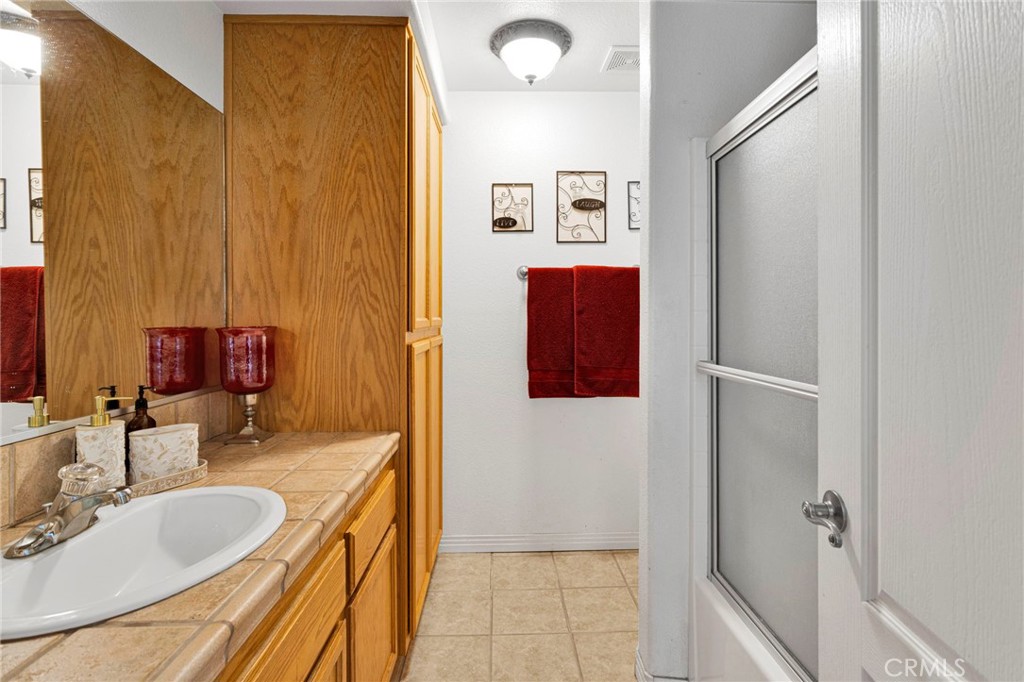 15184 Walnut Street Hesperia, CA 92345 - Photo 21 of 33