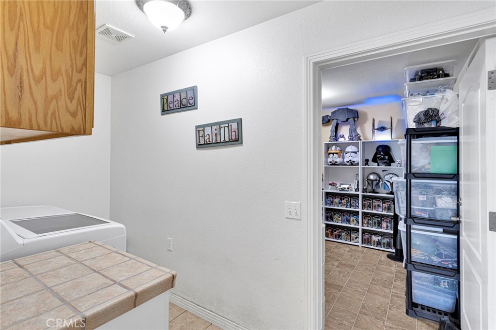 15184 Walnut Street Hesperia, CA 92345 - Photo 29 of 33