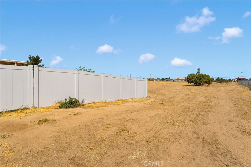 15184 Walnut Street Hesperia, CA 92345 - Photo 33 of 33