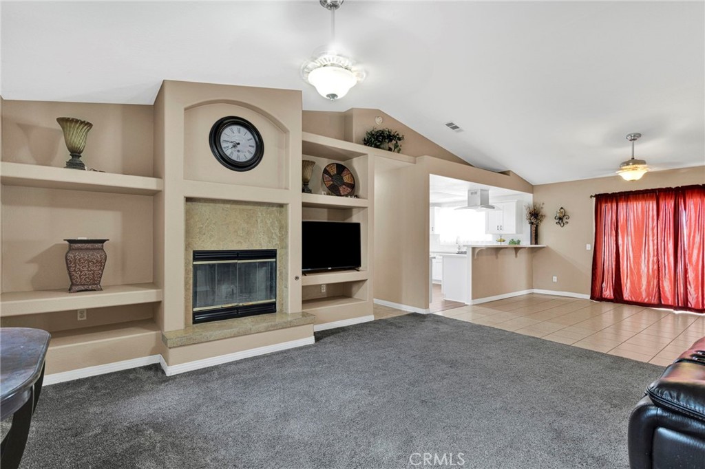 15184 Walnut Street Hesperia, CA 92345 - Photo 5 of 33
