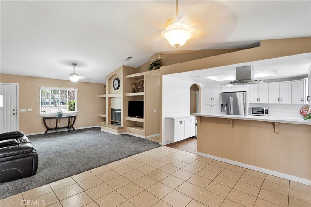 15184 Walnut Street Hesperia, CA 92345 - Photo 7 of 33