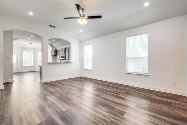 $2,500 | 2918 Morgan Drive, Dallas, TX 75241