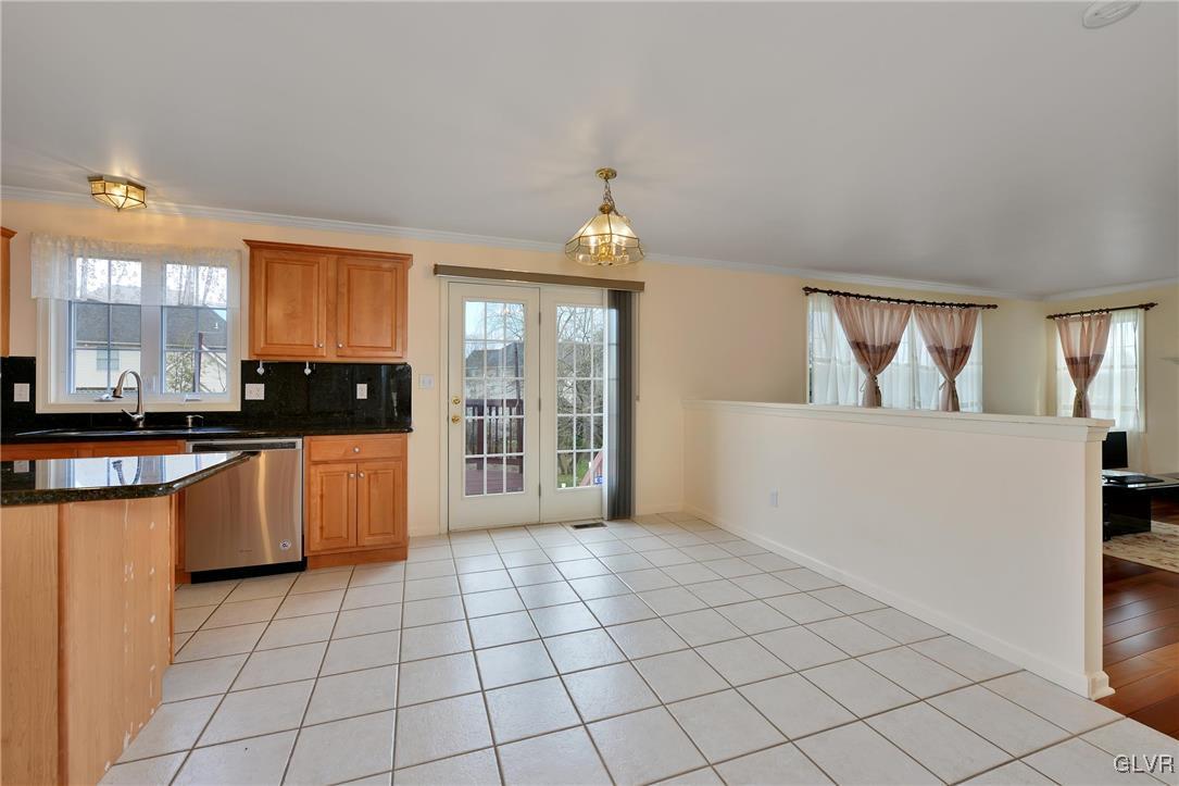 1675 Ridgeview Drive Allentown, PA 18104 - Photo 14 of 35 Gallery Image 14