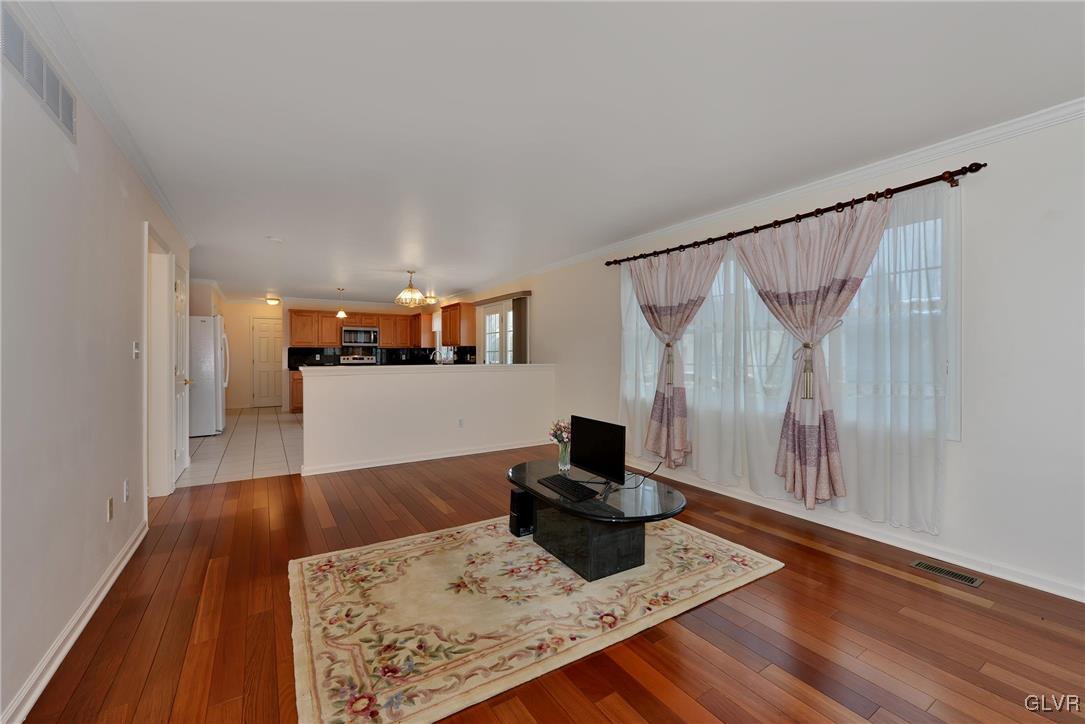 1675 Ridgeview Drive Allentown, PA 18104 - Photo 16 of 35 Gallery Image 16