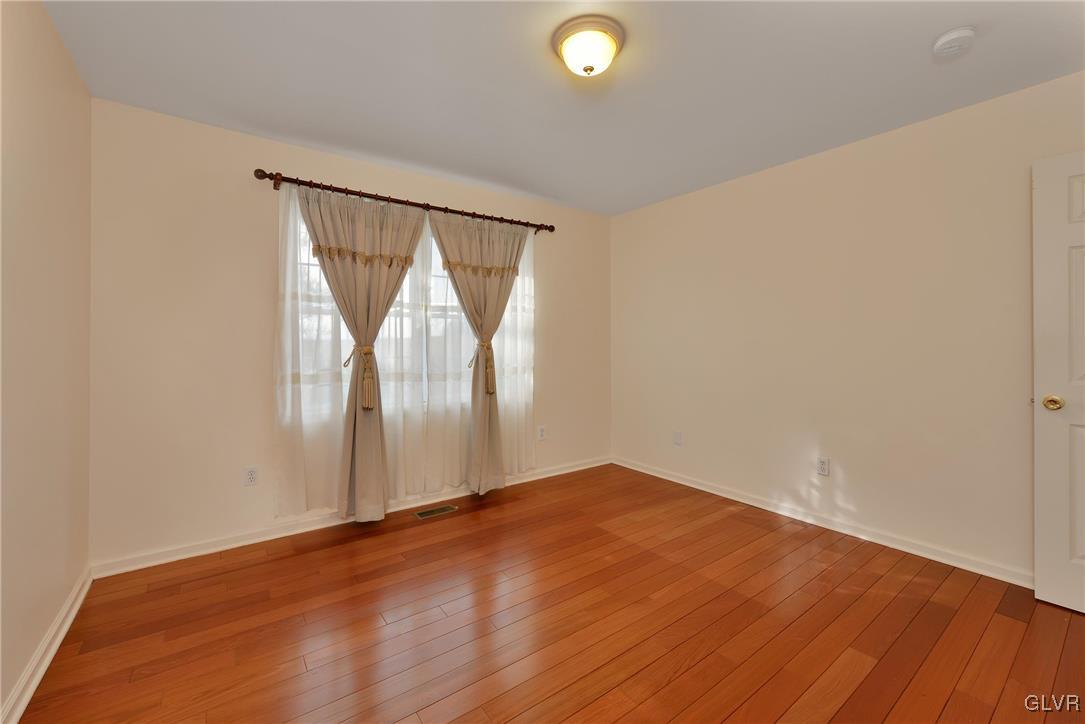 1675 Ridgeview Drive Allentown, PA 18104 - Photo 20 of 35 Gallery Image 20