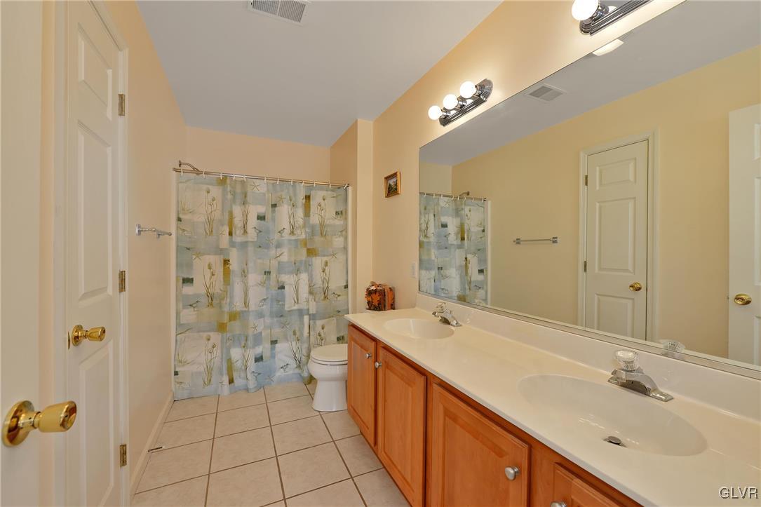 1675 Ridgeview Drive Allentown, PA 18104 - Photo 24 of 35 Gallery Image 24