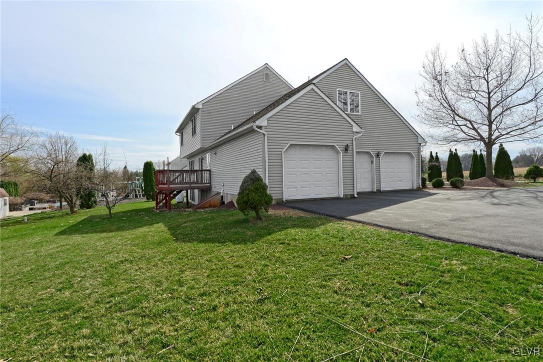 1675 Ridgeview Drive Allentown, PA 18104 - Photo 30 of 35 Gallery Image 30