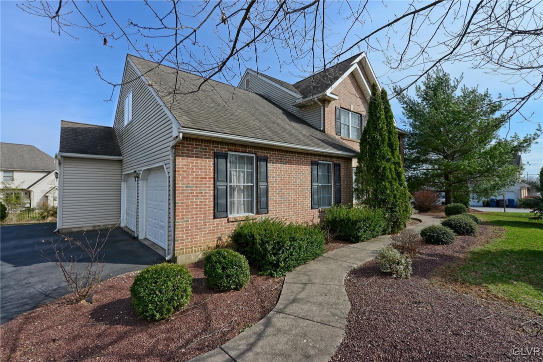 1675 Ridgeview Drive Allentown, PA 18104 - Photo 7 of 35 Gallery Image 7