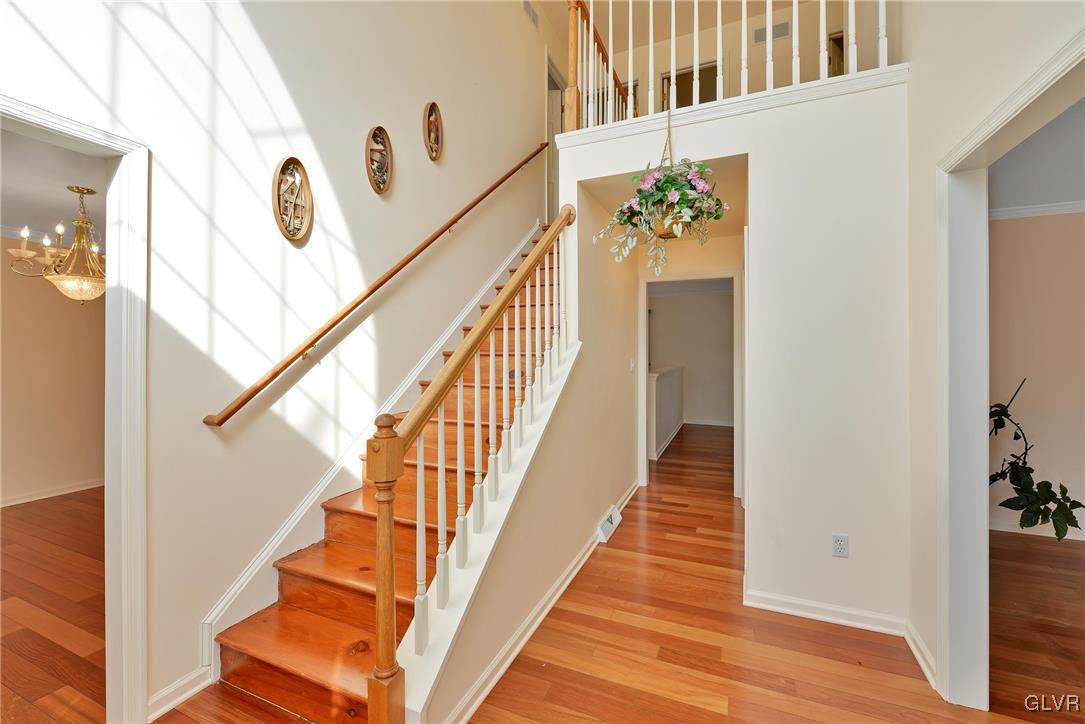 1675 Ridgeview Drive Allentown, PA 18104 - Photo 8 of 35 Gallery Image 8