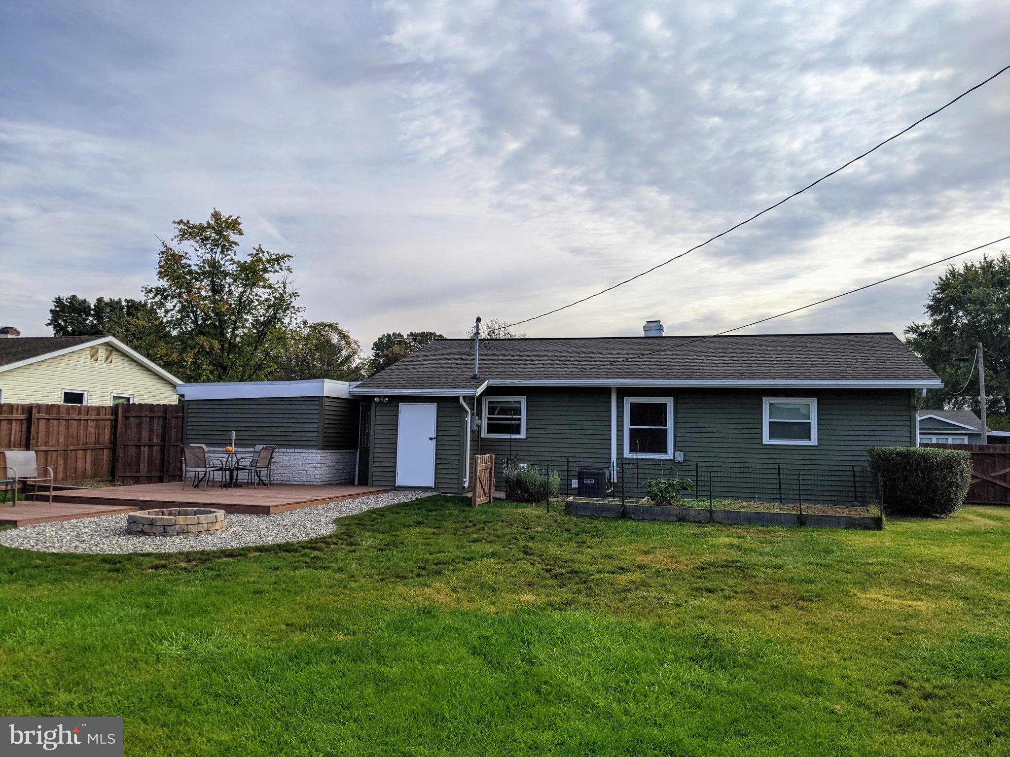 2455 Dunbar Road York, PA 17408 - Photo 23 of 27